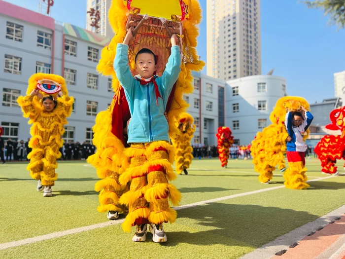 他在训练和